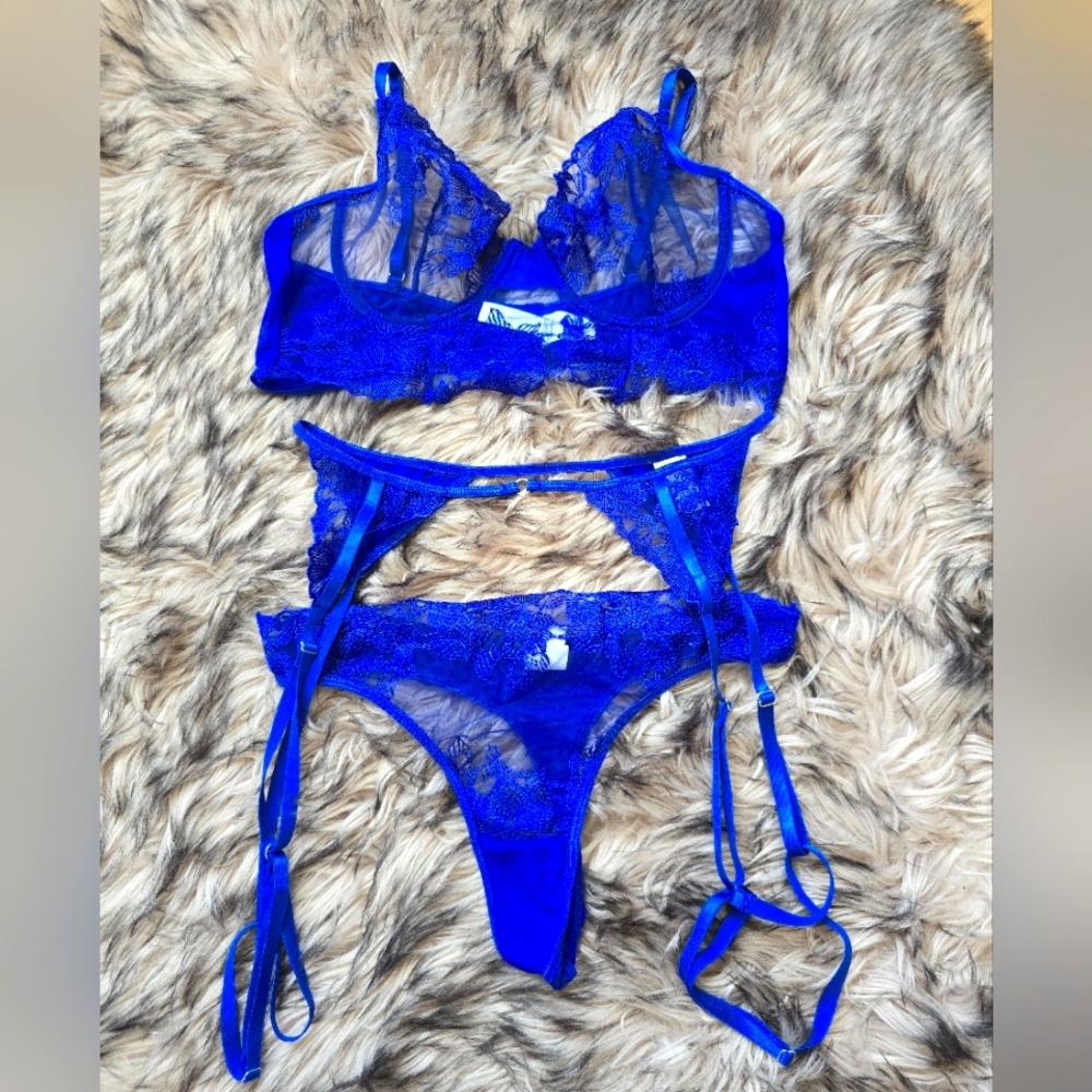 Bra Panty Garter Royal Blue Set from Shein